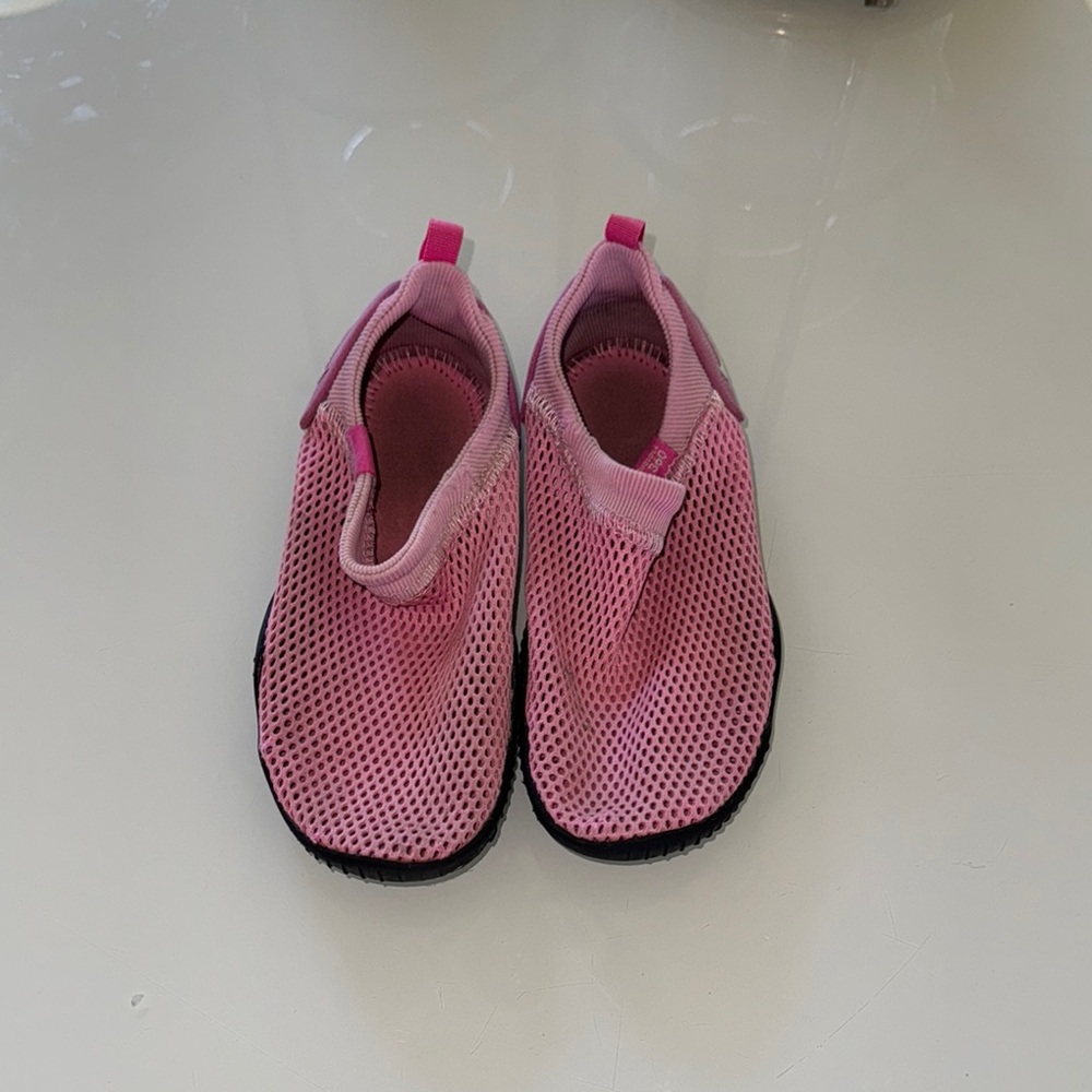 Nike 360 Pink Mesh Kids Shoes